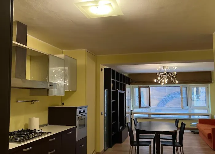 Maison Under The Towers * بولونيا